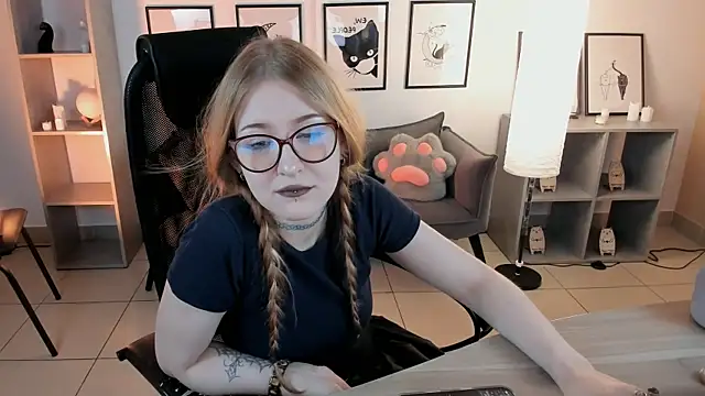 lanafitch online show from July 27, 1:08 pm