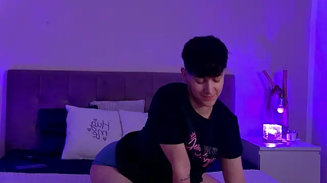 JessyAdoryx online show from May 28, 12:58 pm