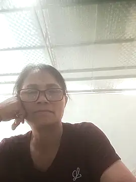 Vieekee online show from May 28, 2:31 am