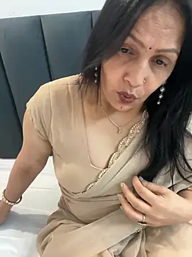 simmy14321 online show from July 28, 6:31 pm