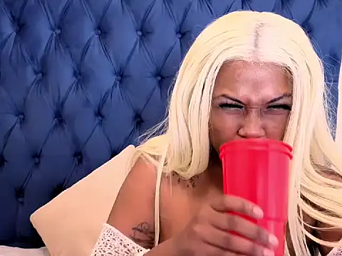 QueenKarmaXXX online show from May 14, 2:12 pm