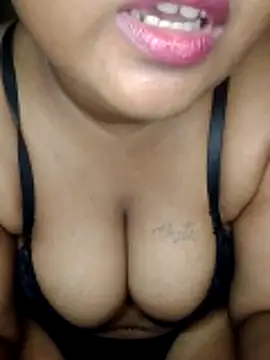 Rishwana77 online show from May 15, 5:26 pm