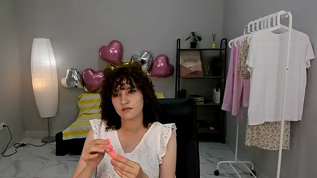 Miriam Boshe online show from May 16, 10:36 am