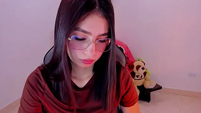 Scarleth Ferrec online show from July 12, 8:31 pm