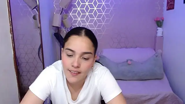 Victoria Pivet online show from June 23, 3:10 pm