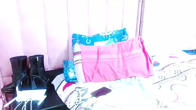 SexySlimTeaXx online show from June 5, 9:37 am