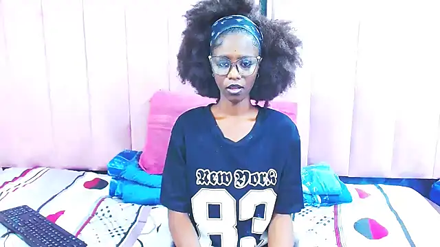 SexySlimTeaXx online show from June 1, 7:48 pm