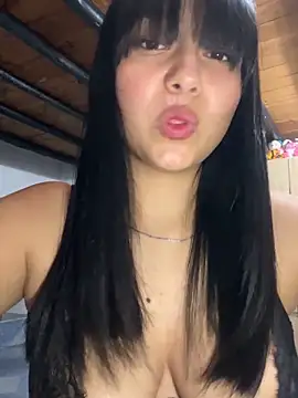 yul-dulce online show from May 16, 10:31 pm