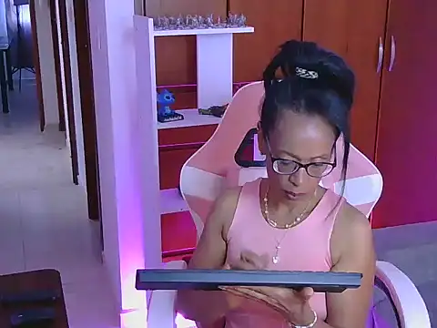 Africa sexy online show from June 16, 8:32 pm