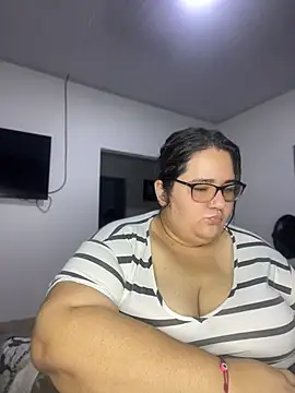 marianacooper1234 online show from July 11, 2:00 am