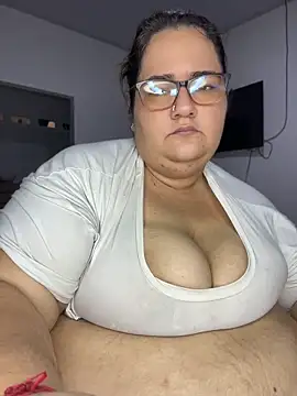 marianacooper1234 online show from June 12, 3:53 pm