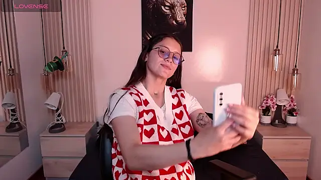 Sofysoul online show from July 9, 8:33 pm