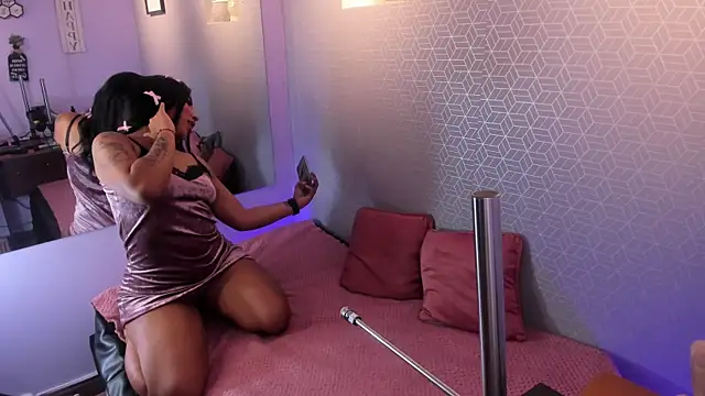 Nattasha Pink online show from June 14, 3:08 am