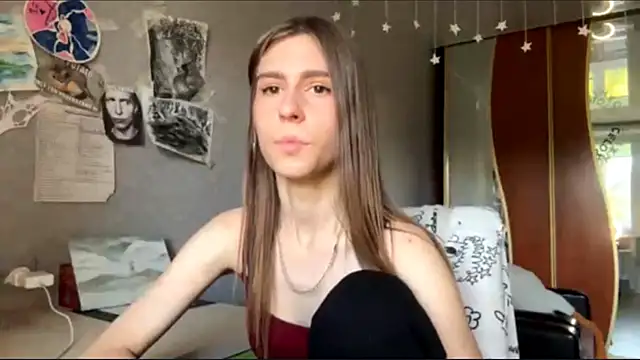 ZaraGuyette online show from July 26, 3:09 pm