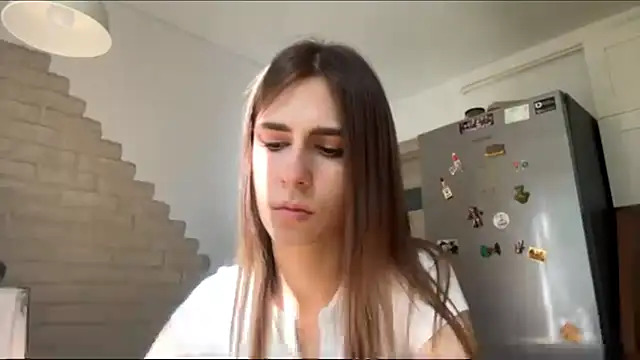 ZaraGuyette online show from July 29, 2:06 pm