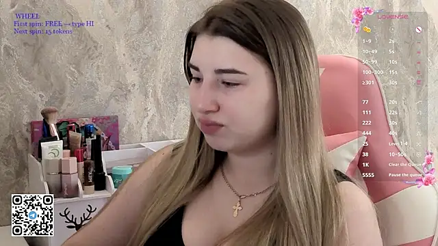softiekitty online show from May 19, 4:08 am