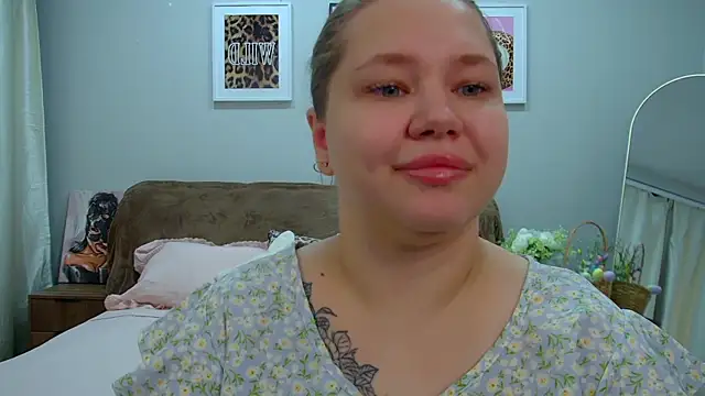 DianaKristol online show from May 19, 6:31 am