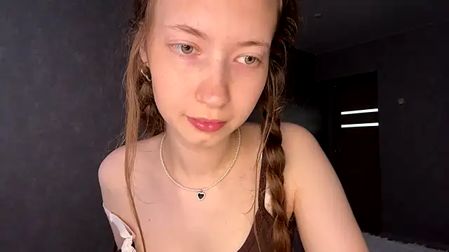 Emily Mur  online show from July 14, 5:12 am