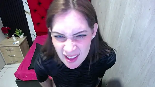 esmeralda  black online show from July 10, 3:51 am