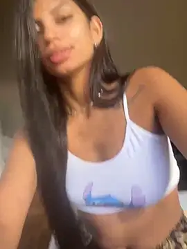 bruna carvalhohott online show from June 2, 6:42 pm