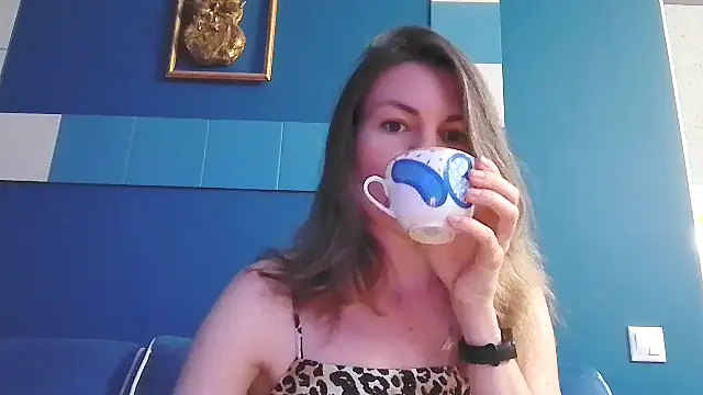 Margarett online show from May 25, 5:01 pm