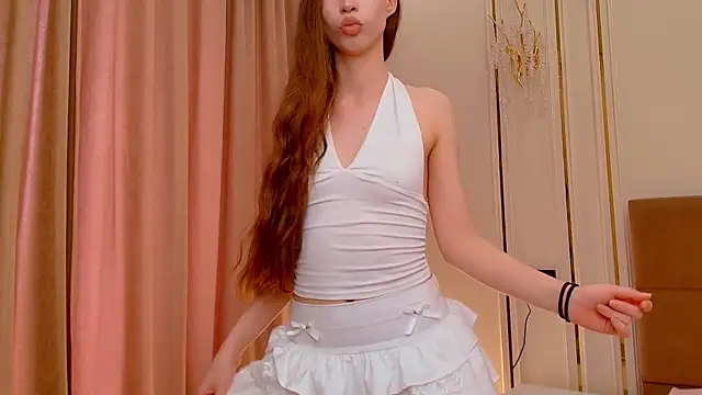 lalisabrown online show from May 21, 9:51 am