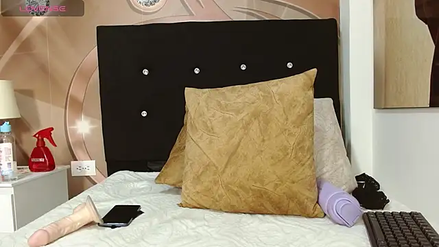 Ana sofia13 online show from July 28, 4:39 pm