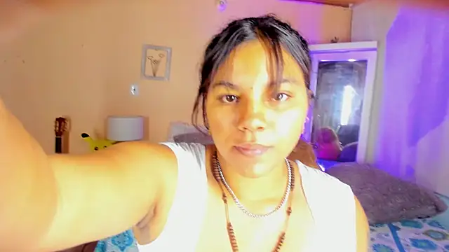 naomy ruiz  online show from May 25, 11:53 am