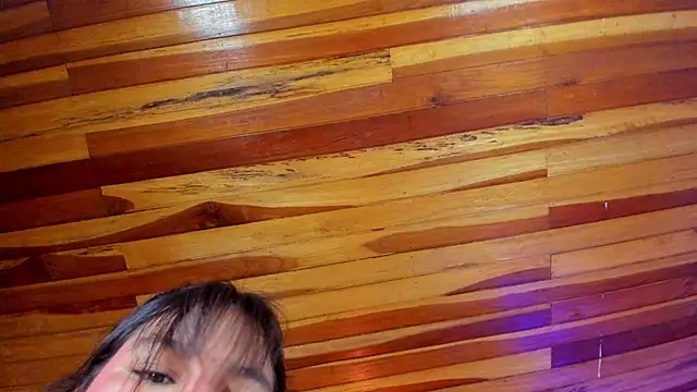 naomy ruiz  online show from May 21, 12:47 pm