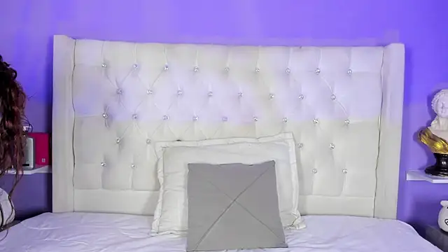 candy queens  online show from July 2, 8:37 pm