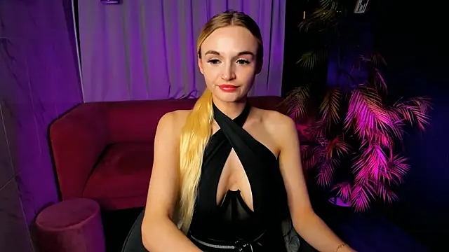 Mila  Lux online show from July 2, 8:48 pm