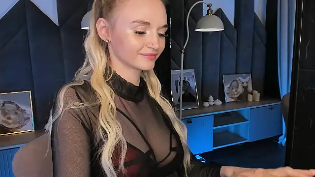 Mila  Lux online show from June 4, 8:46 pm