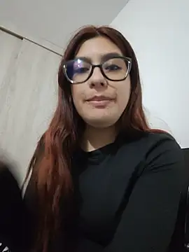 cutetemari online show from August 9, 1:24 am