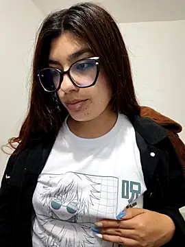 cutetemari online show from July 13, 1:39 am