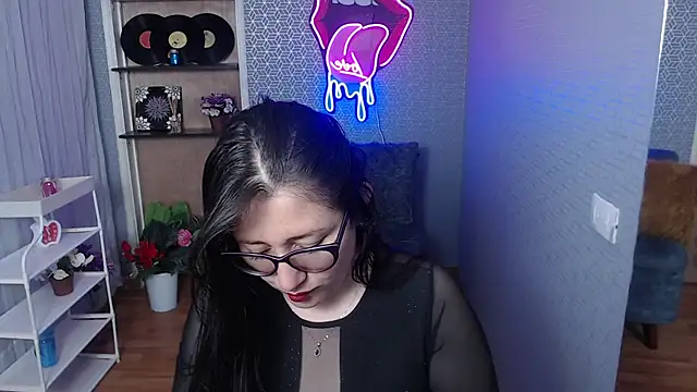 Nicolle silva online show from July 28, 11:39 am