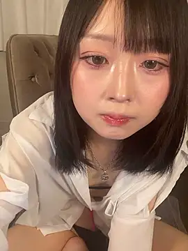 yu nya online show from May 19, 9:38 am