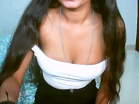 Hey-sanvi online show from May 27, 5:04 am