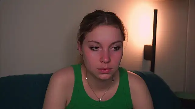 Sairallyn online show from June 6, 9:32 pm