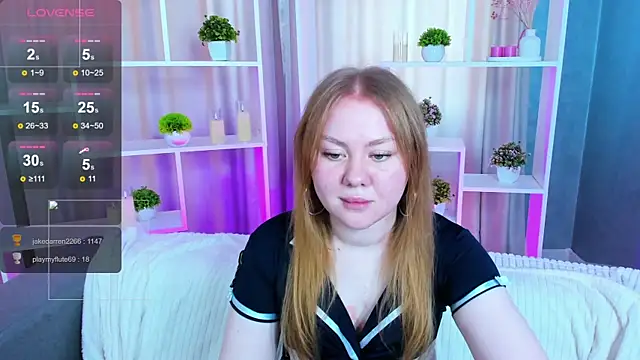 AlexaaBee online show from May 16, 10:36 am