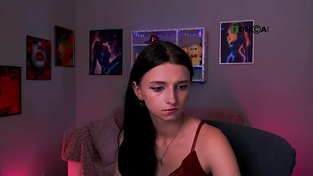 caroline honeyy online show from June 11, 12:46 pm