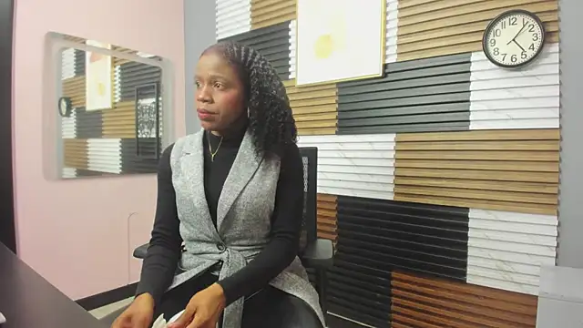 sarahi pusey online show from July 23, 12:46 pm