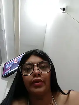 luxuryluna online show from July 17, 12:37 am