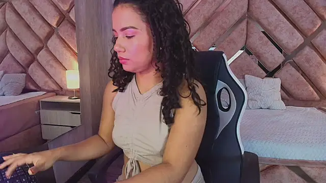 TamaraaHoney online show from June 25, 1:02 pm