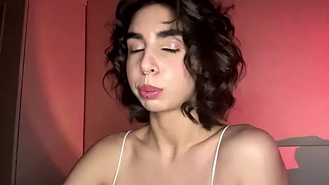 JessiaRuezga online show from May 23, 1:42 pm