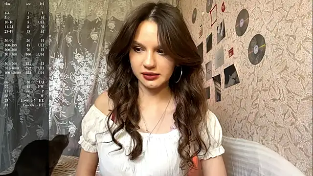 CarleenColley online show from May 28, 9:18 am