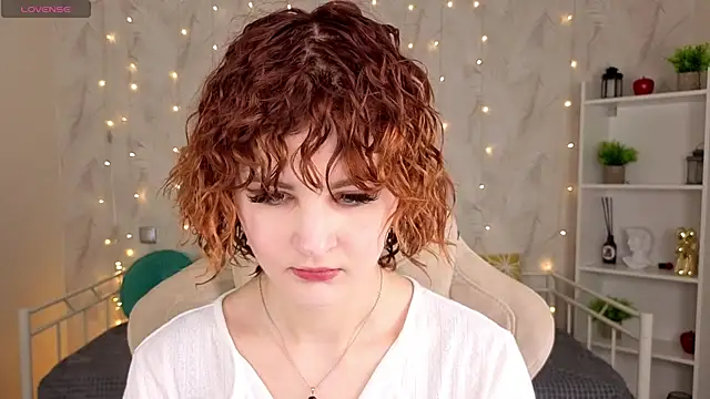 Kira  Fluffy online show from June 20, 12:03 am