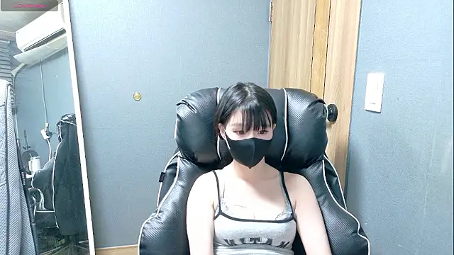 Hyeri 0306 online show from June 5, 10:10 am