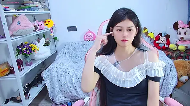 QinQin-888 online show from June 17, 11:33 am