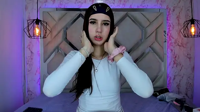 leri rose  online show from July 29, 11:21 am