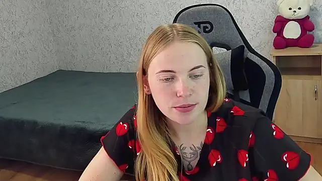 NikkyReyyy online show from July 28, 4:39 pm